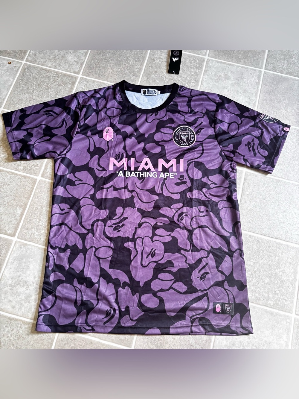 *A BATHING APE®

Inter Miami x Bape

Jersey size XXL but it’s one size smaller
